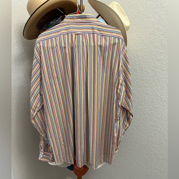 Men's Shirt - Picture 3 of 5